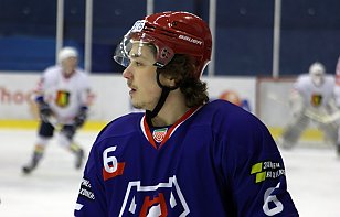 Форвард с опытом игры в КХЛ заключил контракт с «Брестом»