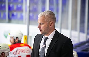 Дмитрий Саяпин покинул пост главного тренера «Пинских ястребов»