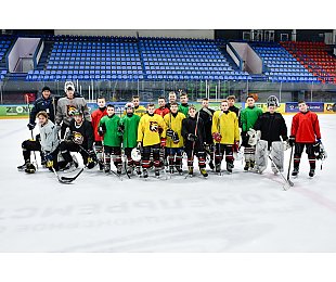 Игроки «Гомеля» посетили тренировку юных хоккеистов 