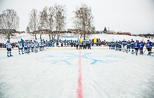 «Сибирь» сыграла матч на замерзшем озере