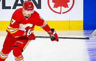 Егор Шарангович достиг отметки в 50 очков в текущем сезоне НХЛ