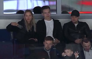 Егор Шарангович пришел на «Минск-Арену» поддержать сборную Беларуси в матче с россиянами