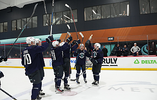 Андрей Лошко с командой «Синих» выиграл Кубок Стаки в лагере развития «Сиэтла»