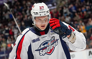 Илья Протас набрал 4 балла и признан второй звездой матча, Андрей Лошко отличился голевой передачей