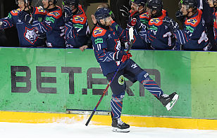 Михаил Стефанович – о шайбе в шестом матче полуфинала: такие вещи приходят в моменте. Думаю, немного воодушевил команду – все сразу загорелись