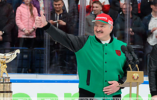 Александр Лукашенко присутствует на матче «Динамо-Минск» – «Динамо-Москва»