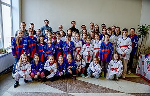 В Гродно прошла приветственная церемония, посвященная женскому хоккейному матчу Global Girls Game
