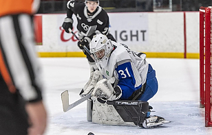 Арсений Радьков отразил 41 бросок и признан первой звездой в матче против бывшей команды 