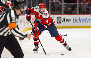 Алексей Протас забросил шайбу и сделал голевую передачу в матче против «Филадельфии»