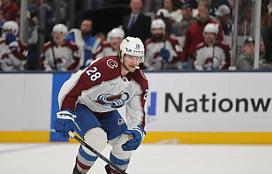 «Колорадо» с Соловьевым уступил «Бостону»