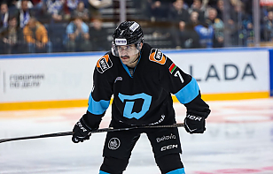 Сэм Энас возглавил бомбардирскую гонку в чемпионате КХЛ