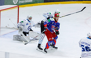 «Славутич» снова обыграл «Динамо-Молодечно», одну из шайб у смолян забросил голкипер Денис Синягин