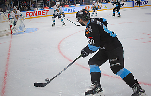 Илья Усов: моментами играли хорошо, моментами – не очень. Если бы играли против более мастеровитой команды, результат получился бы совсем другим