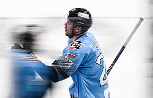 Андрей Стась: в играх плей-офф блокируется очень много бросков и идет упорная борьба на каждом отрезке поля