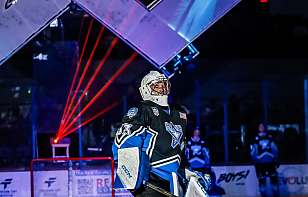 Ян Шостак стал лучшим вратарем USHL по коэффициенту надежности, его команда выиграла регулярный чемпионат и автоматически вышла во второй раунд плей-офф 