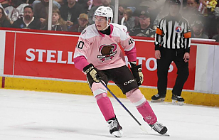 Илья Протас набрал два очка в матче АХЛ, белоруса признали второй звездой встречи