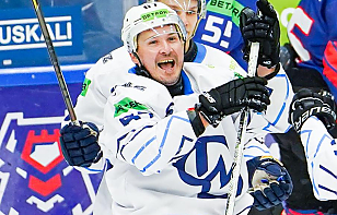 Павел Развадовский забросил 250-ю шайбу и сделал 250-й ассист в Betera-Экстралиге