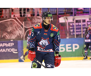 Юрий Веремеенко: у нас получился хороший сплав опыта и молодости, поэтому все объяснимо. Самое главное – в нас верят, никто не нагнетает обстановку