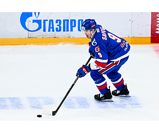 Сергей Сапего забросил шайбу, но его СКА уступил ЦСКА и находится на грани вылета из плей-офф