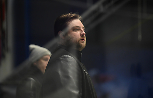 Денис Сафонов: бились до конца и даже пытались вшестером забить, но не получилось. Сегодня шайба не шла