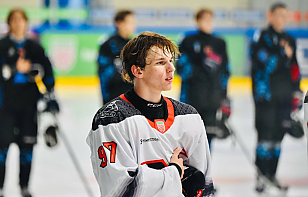 Иван Ковецкий покинул «Ястребов» и продолжит карьеру в МХЛ