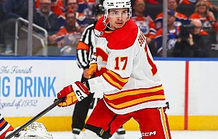 Егор Шарангович отметился ассистентским баллом, но «Калгари» уступил «Ванкуверу»