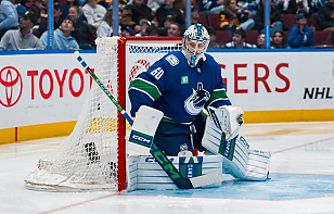 «Ванкувер» с Никитой Толопило проиграл «Далласу»