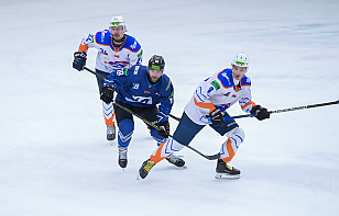 Аношко забросил в третьем матче подряд, а «Динамо-Молодечно» вновь победило «Локомотив»