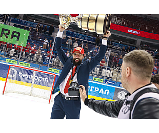 Александр Китаров: на каток привела бабушка. И тогда даже мыслей стать хоккеистом у меня не было