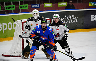 «Локомотив» провел ударный третий период и вновь одолел «Авиатор» на домашнем льду