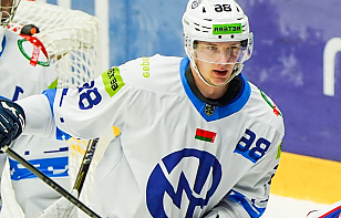 Владислав Сурков – о матче с «Магниткой»: начало у нас, если честно, не очень получилось, но хорошо, что проснулись и концовку отыграли нормально