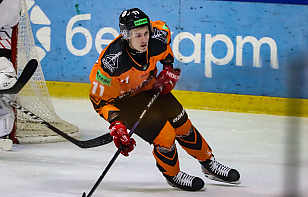 Артем Гуменюк: Павел Перепехин посоветовал побольше смотреть матчи НХЛ и КХЛ, отмечая для себя правильные действия, которые помогают выигрывать и развивать мое хоккейное IQ