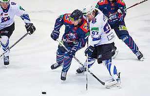 Шайбы Кораблева и Лазаренко помогли «Металлургу» взять реванш у «Бреста»