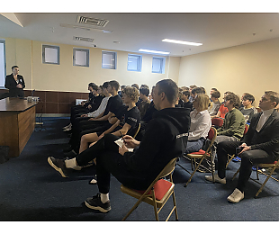 В Солигорске прошел семинар о статусе хоккеиста, квалификационных предложениях и о порядке заключения первых контрактов