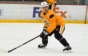 «Сделаю все, чтобы быть полезным команде». Первые слова Владислава Колячонка после перехода в «Питтбсург»