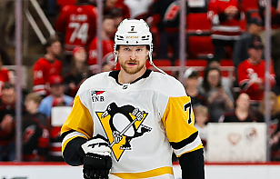 Илья Соловьев отметился голевой передачей в матче против «Каролины»