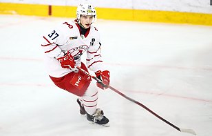 Лучший ассистент МХЛ в сезоне-2021/22 стал игроком «Металлурга»