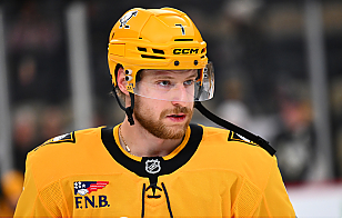 «Питтсбург» с Ильей Соловьевым одержал вторую победу над «Филадельфией» и сократил отставание в серии до минимума