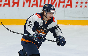Алексей Фурса заработал ассистентский балл, но «Магнитка» уступила «Химику» в пятом матче четвертьфинальной серии плей-офф ВХЛ