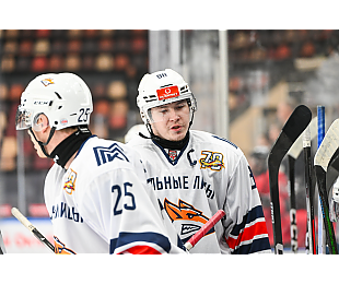 Шайба Павла Гавриловича помогла «Стальным лисам» разгромить «Спутник»