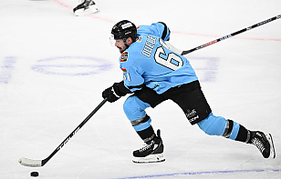 Силовой прием Ксавье Уэлле – в топ-10 хитов марта в КХЛ