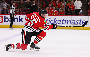 Артем Левшунов сыграл больше 23 минут за «Чикаго», «Калгари» Шаранговича победил «Нью-Йорк Айлендерс»