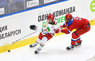 Молодежная сборная Беларуси забросила 5 безответных шайб в ворота России U17 и в заключительный день турнира поспорит за главный трофей Кубка Будущего