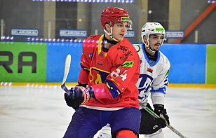 «Динамо-Молодечно» забросило 6 шайб «Лиде», одержало пятую победу подряд и поднялось на 4-е место в таблице