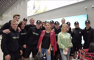 Юниорская сборная Беларуси прилетела в Новосибирск