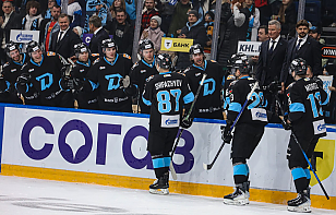 Алексей Рогалевич: Шипачев – герой матча, но ему помог Вадим Мороз. Если в прошлом сезоне легенда КХЛ помогала молодому белорусу, теперь роли поменялись