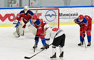 «Рыси» принимают Беларусь U18, «Соболь» – «Белсталь», «Юниор» сыграет с «Ястребами», «Рыцари» – с «Динамо-Олимпиком». Трансляции и онлайн