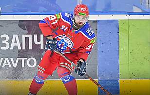Евгений Оксентюк продолжит карьеру в ECHL
