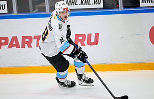 Никита Гусев: хочу пожелать Константину Волочко, чтобы он пробился в основную команду и попал на Матч Звезд КХЛ