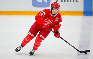 Шайба Ивана Гаврилова помогла «Спартаку» обыграть «Авто» и сравнять счет в полуфинальной серии Кубка Харламова